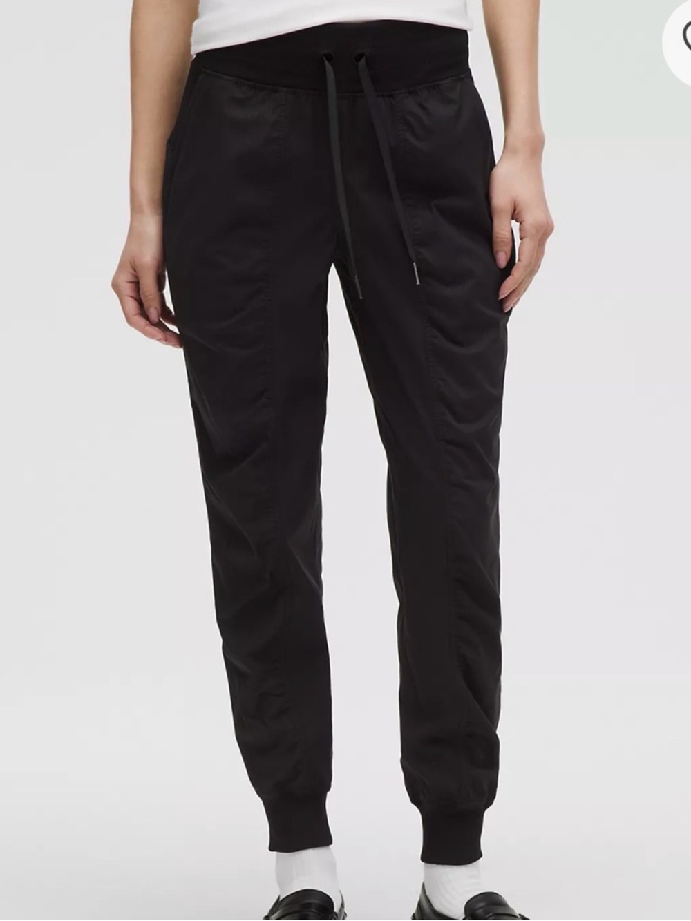 Lululemon Dance Studio Mid-Rise Jogger
Full Length